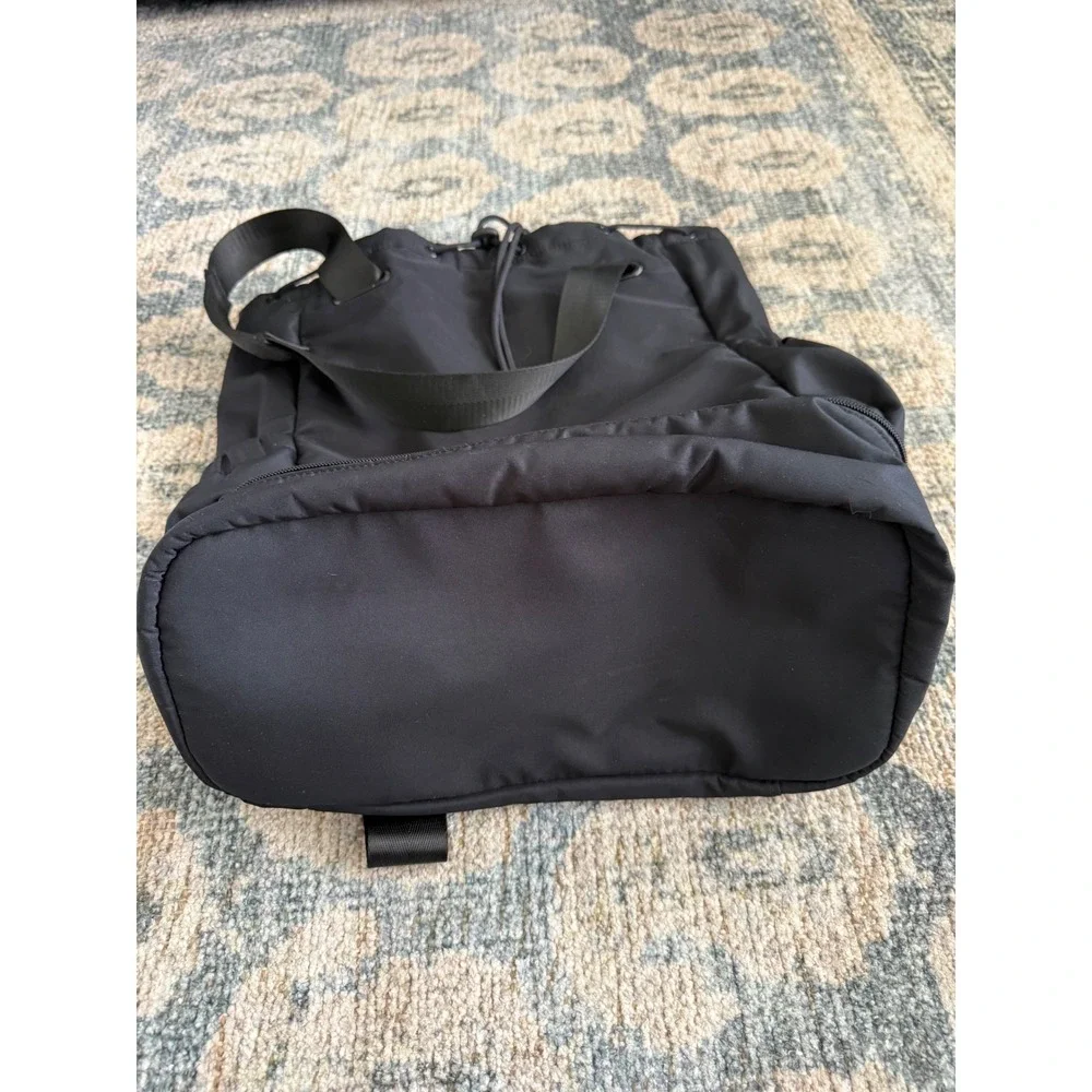 Beyond Yoga Gym‎ Backpack Pristine Condition